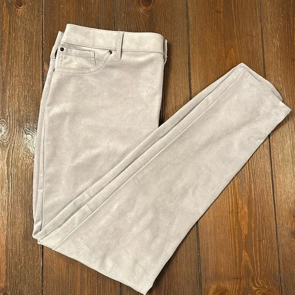 Chicos Women’s Stone Grey Faux Suede Pull On Pants - Picture 1 of 11